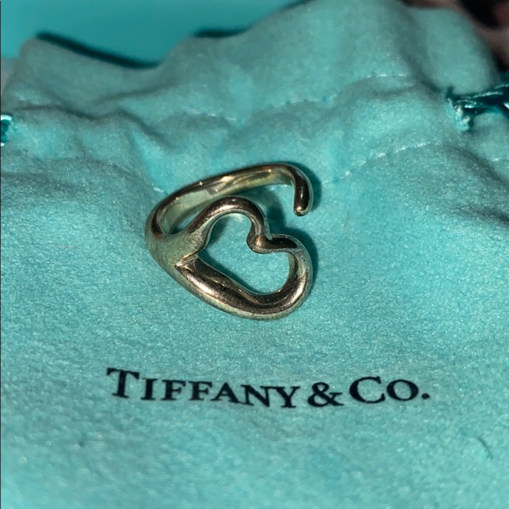TIFFANY & CO OPEN HEART RING 💍